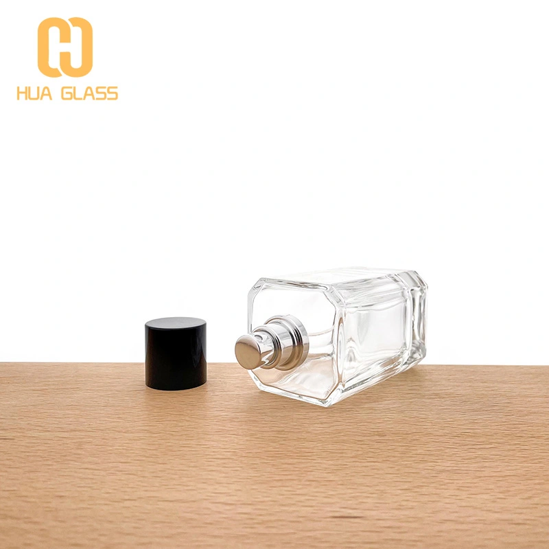 Frasco de perfume cuadrado de 100ml con tapa negra  