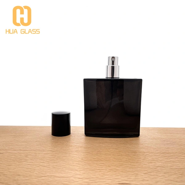 Frasco de perfume de vidrio negro cuadrado de 50 ml para hombres