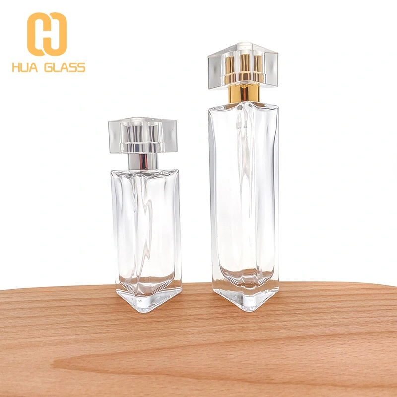 شكل مثلث 30 مل 50 مل زجاجة رذاذ عطر زجاجي شفاف