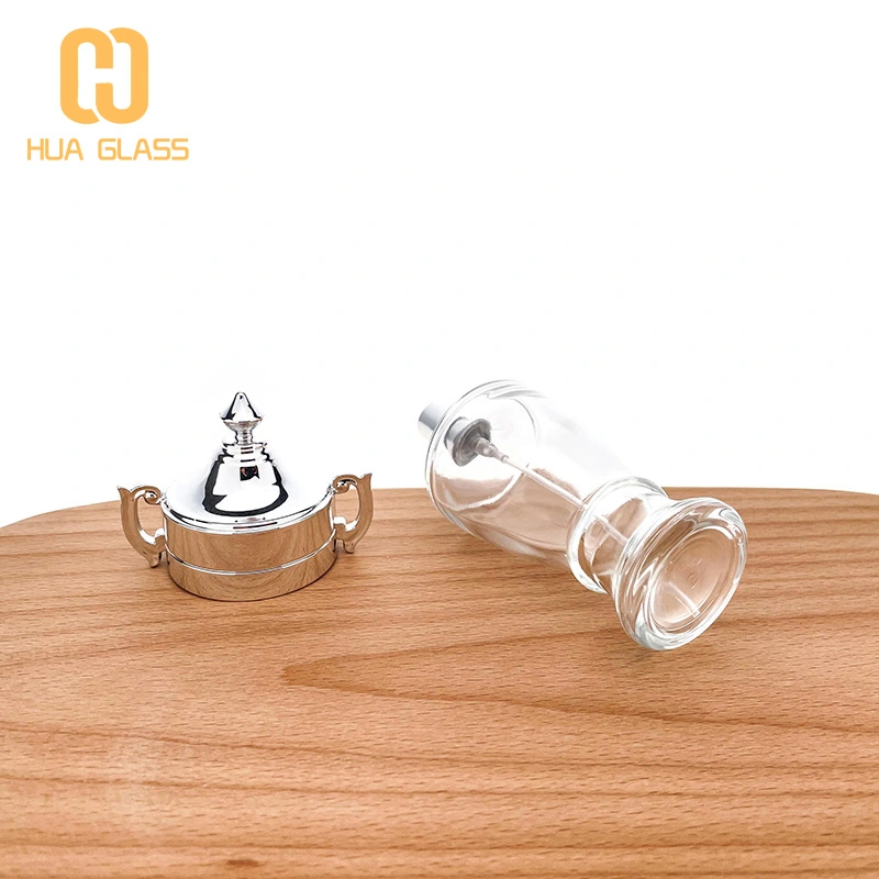 Bouteille de parfum en verre de conception de marque de forme de trophée personnalisée 50 ml  