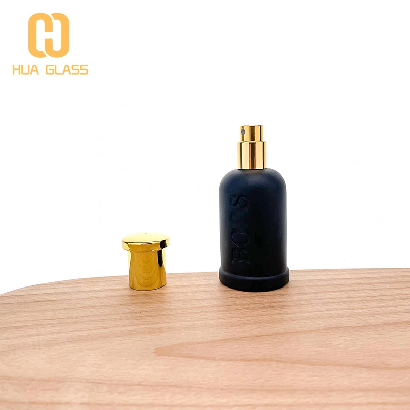 زجاجة عطر من الزجاج الأسود من هوغو بوس