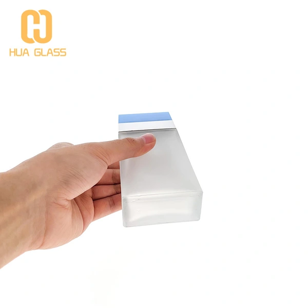 زجاجة عطر مستطيلة من الزجاج المتجمد قوارير زجاجية مخصصة للعطور