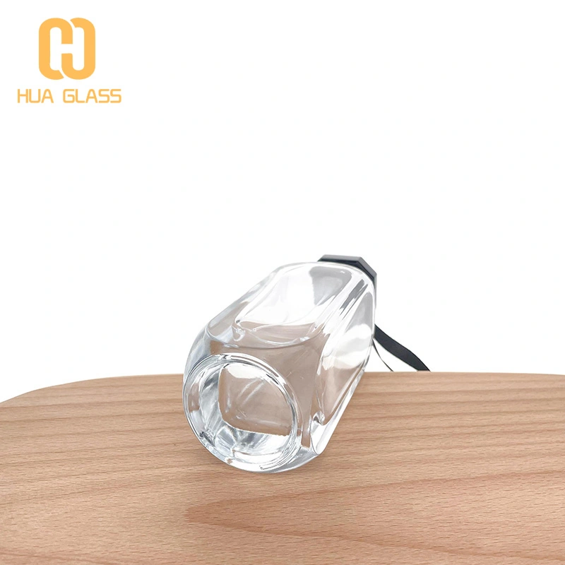 Frasco de perfume con tapa de zamak metálico de diseño personalizado 100ml