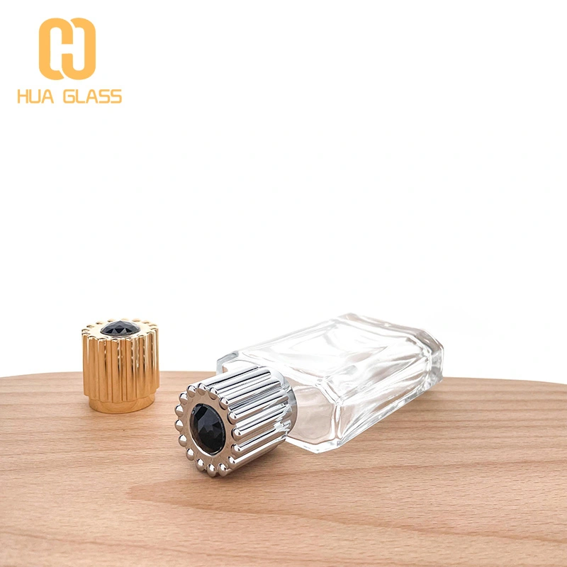 Frasco de perfume con tapa de diamante de cristal de zamak de 50 ml