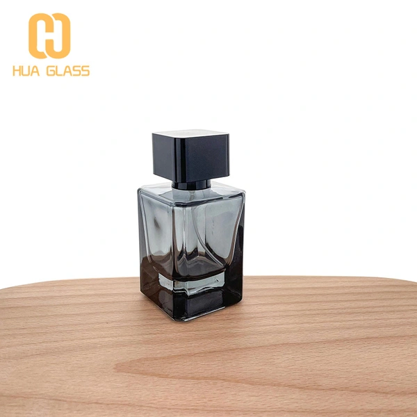 زجاجة عطر مربعة اللون مخصصة 50 مللي