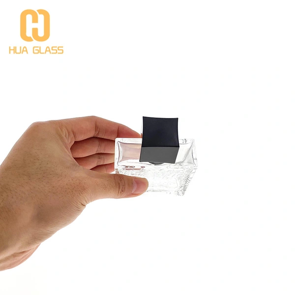 Relieve cuneiforme exótico de forma cuadrada plana de 50 ml