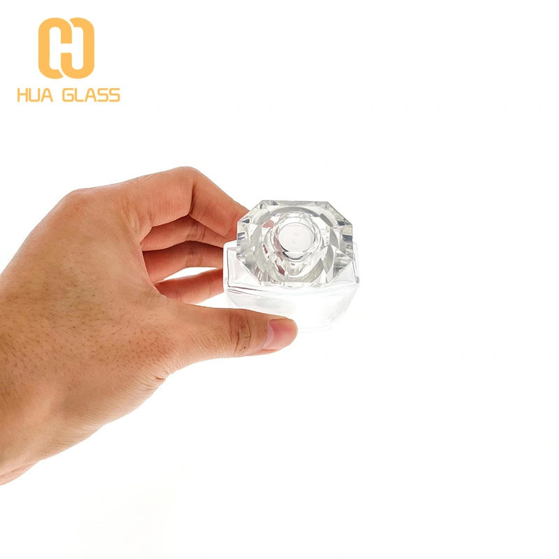 Botella de perfume con tapa de cristal de forma cuadrada plana de 50 ml