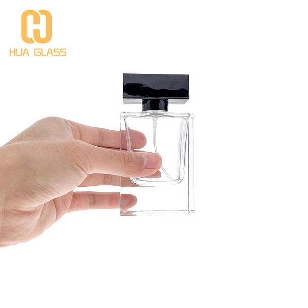 Botella de perfume de 50ml de vidrio con bomba rociadora de colonia al por mayor