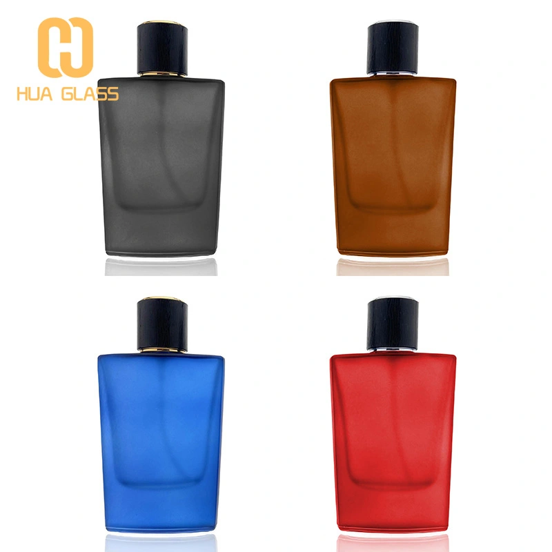 flacon de parfum eau de cologne homme verre dépoli bleu gris  