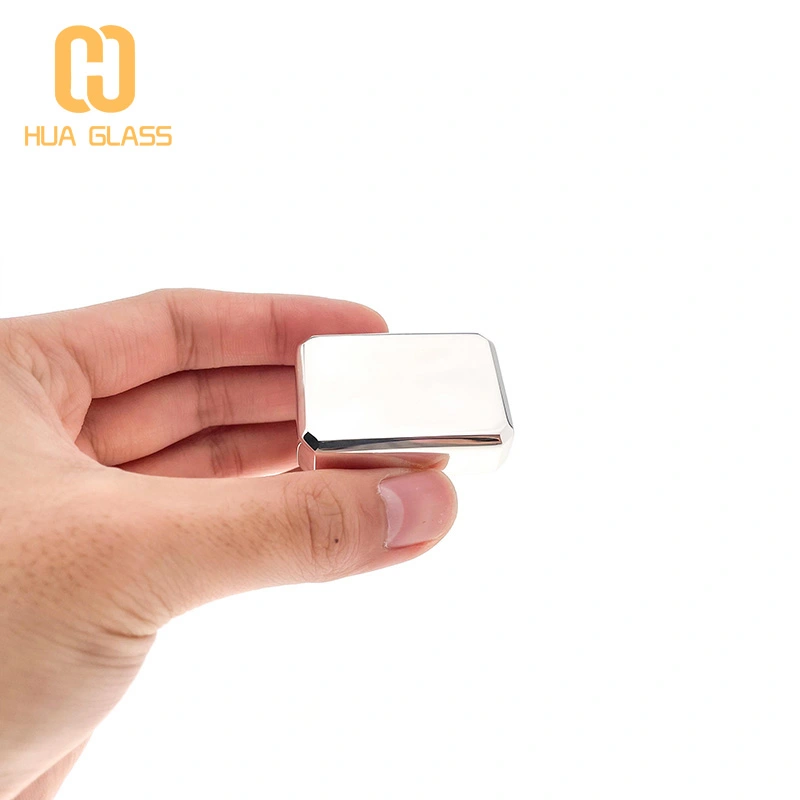 زجاجة عطر شانيل ديزاين 100 مل زجاج أسود zamak غطاء