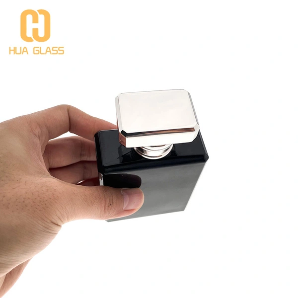 زجاجة عطر شانيل ديزاين 100 مل زجاج أسود zamak غطاء