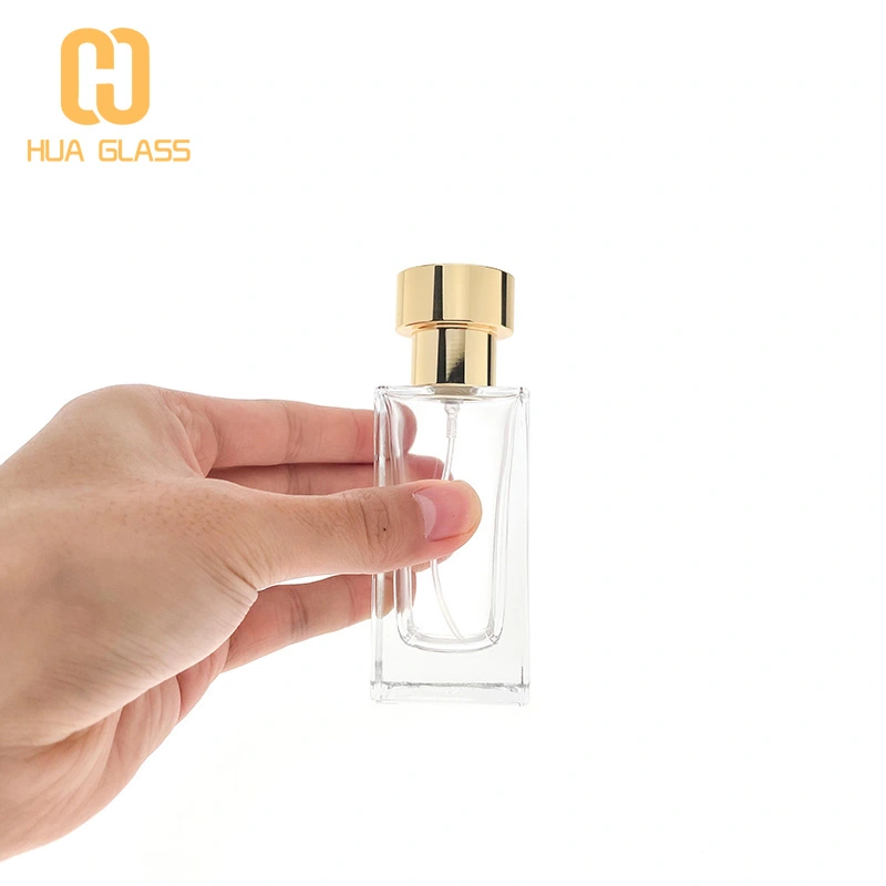 زجاجة عطر جديدة مخصصة 50 مللي زجاج مربع غطاء سبائك الزنك زجاجة عطر