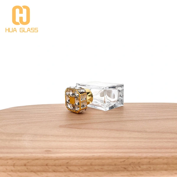 زجاجة عطر 30 مل زجاجة عطر تجعيد مع غطاء سبائك الزنك الماس