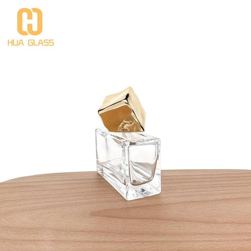 Frasco de perfume cuadrado Frasco de perfume elegante de 50 ml con tapa metálica  