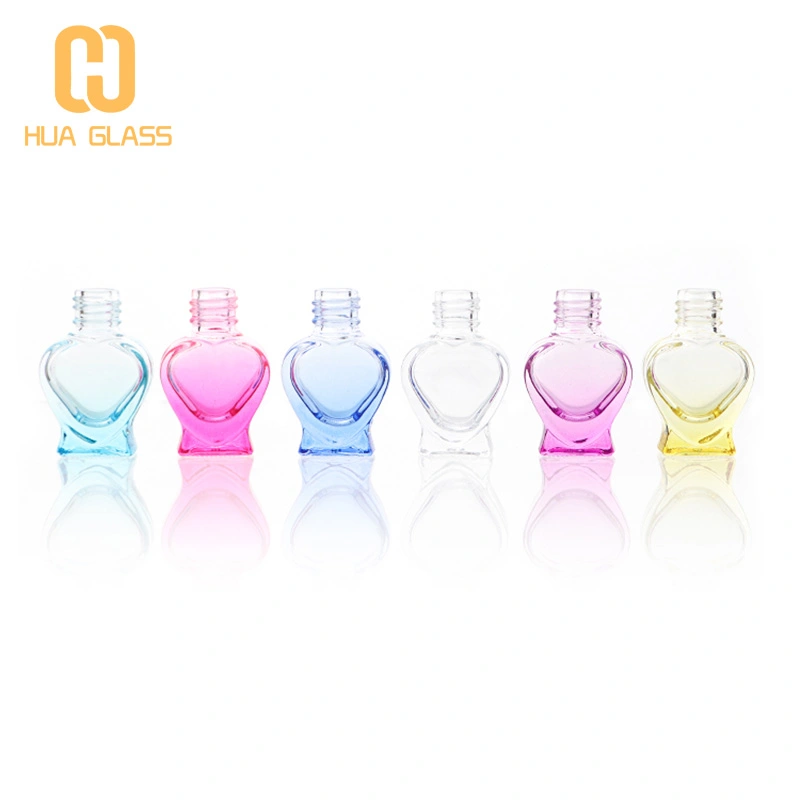 Bouteille de parfum de bouteille de désodorisant de voiture en forme de coeur coloré de 4 ml 8 ml suspendue