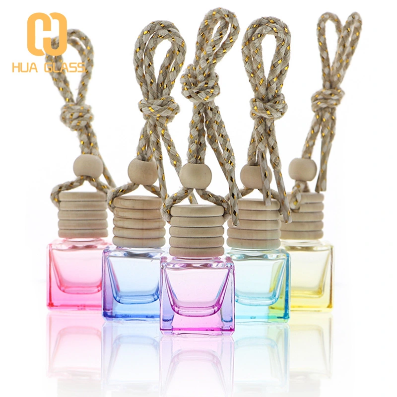 Bouteilles de diffuseur de voiture vides carrées colorées de 8 ml