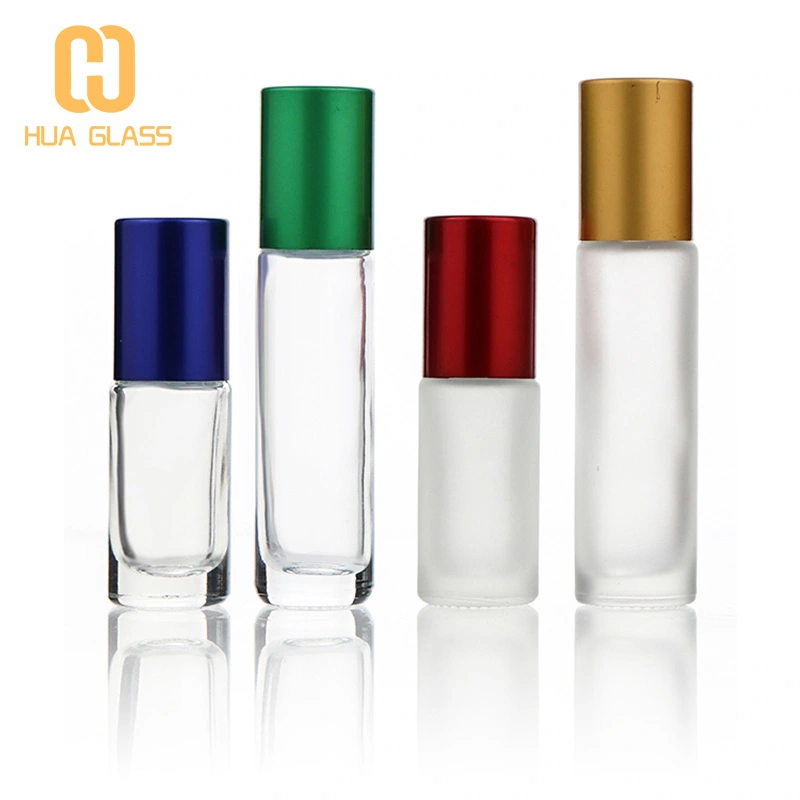 Rouleau d'huile de parfum de 5 ml 10 ml sur une bouteille en verre avec bille roulante