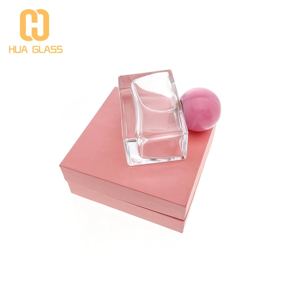 Frasco de perfume cuadrado de 50 ml con tapa de bola rosa  