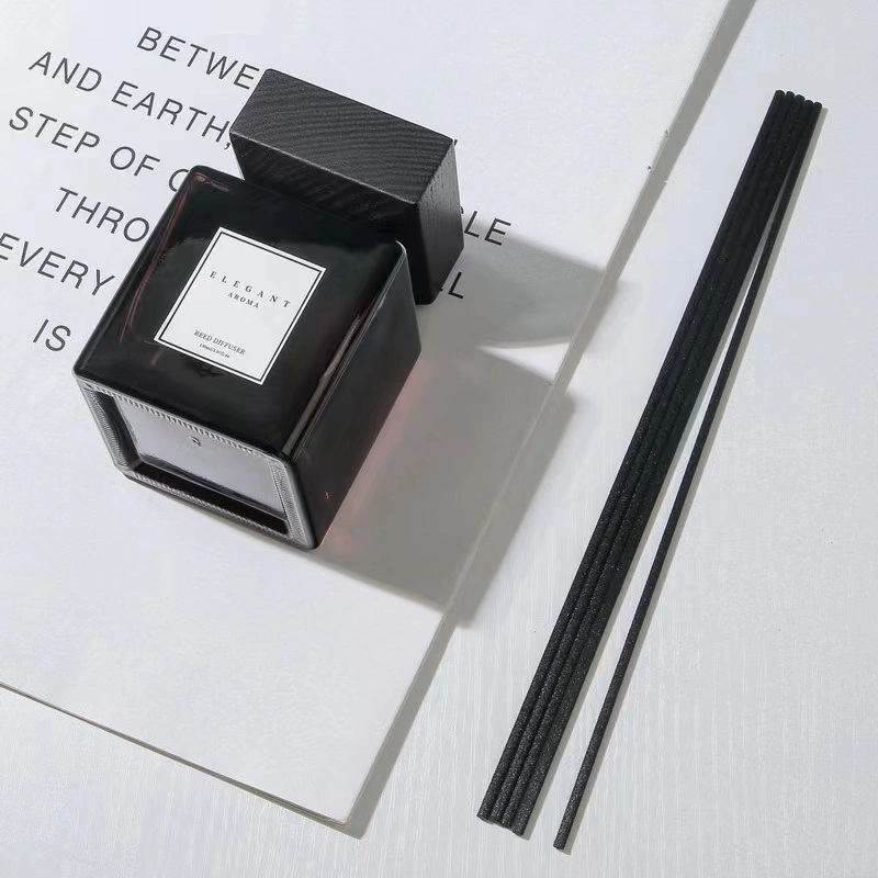 Bouteille de diffuseur de roseau en verre carré noir de 100 ml bouteille de diffuseur de maison avec bouchon en bois