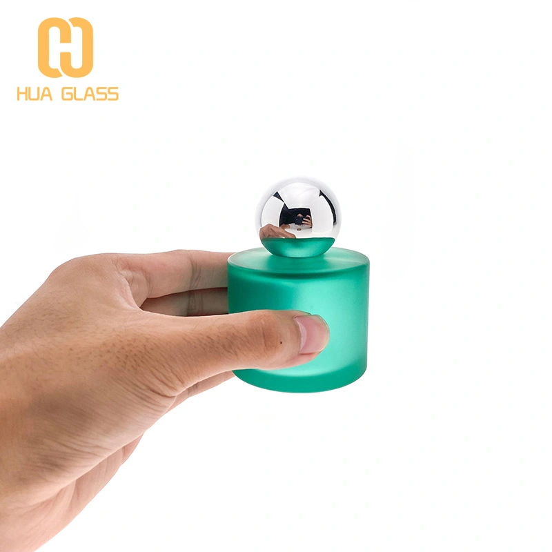 Botella de perfume redonda de 50 ml botella de vidrio de perfume de color personalizado  