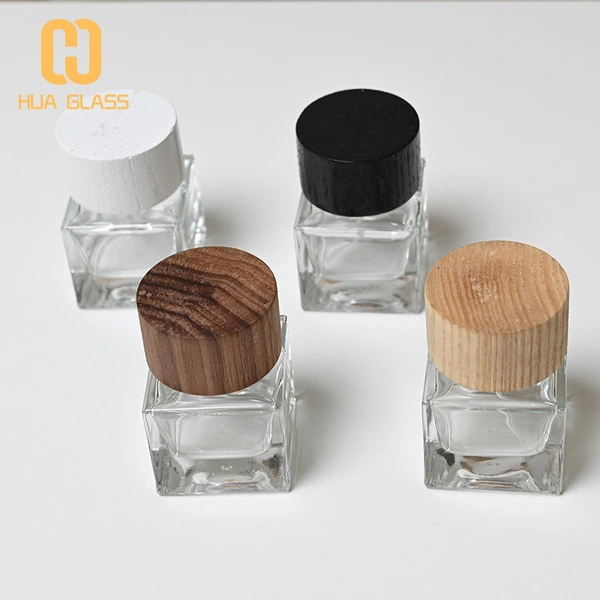 Frasco de perfume de cubo cuadrado de 30 ml, 50 ml y 100 ml con tapa de madera