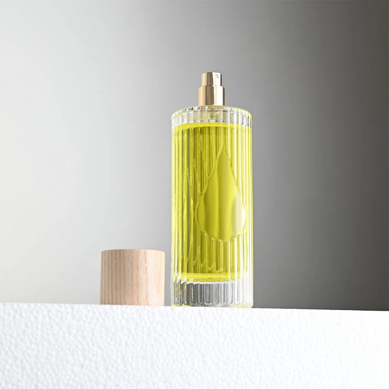 botella de perfume de 150 ml