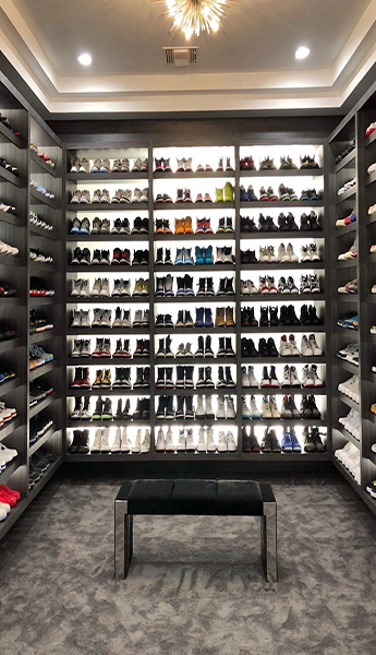 Shoes shelf