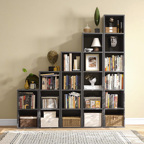 Niche for collection
