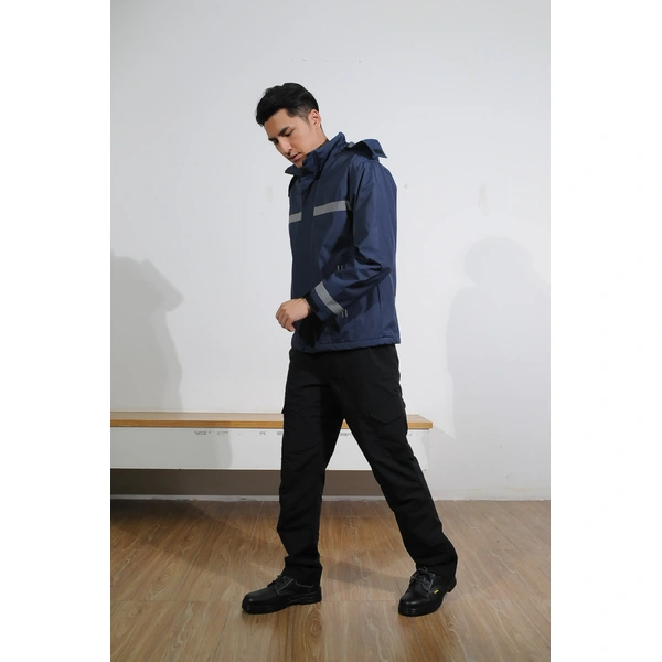 BD-MO-175 Customized windproof and rainproof windbreaker Designed polar fleece solid color all-in-one reflective windbreaker Try it on by real people Model demonstration