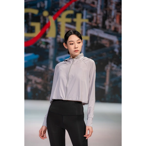 BD-MO-027  Live show