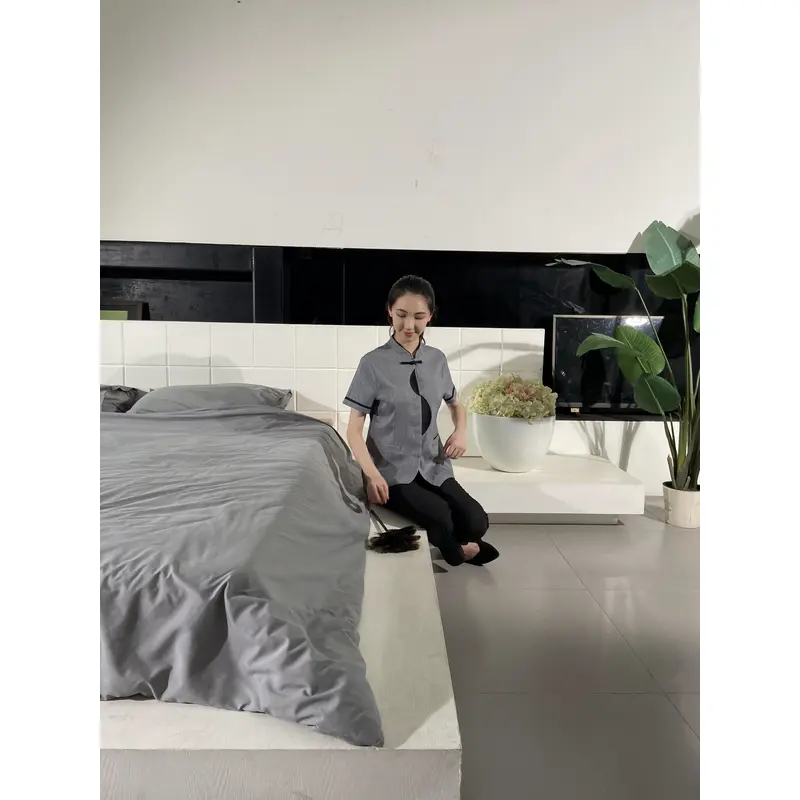 BD-MO-036  Order short-sleeved housekeeping uniforms, real people try on housekeeping uniforms factory