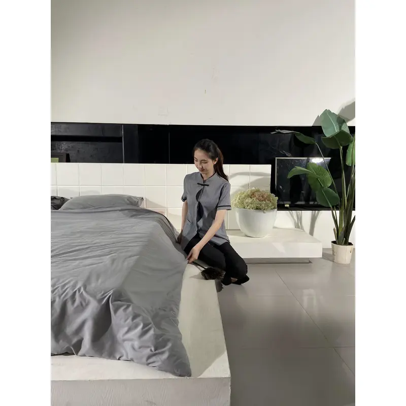 BD-MO-036  Order short-sleeved housekeeping uniforms, real people try on housekeeping uniforms factory