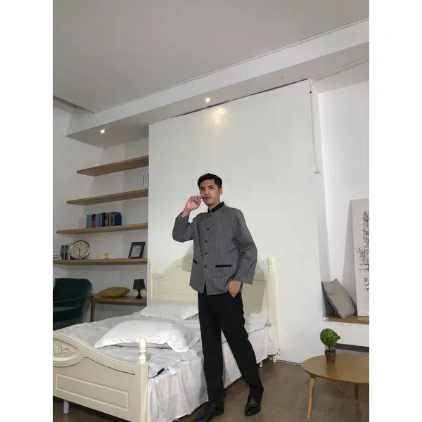 BD-MO-150  Design small stand-up collar housekeeping uniform Order linen striped housekeeping uniform Loose cuffs