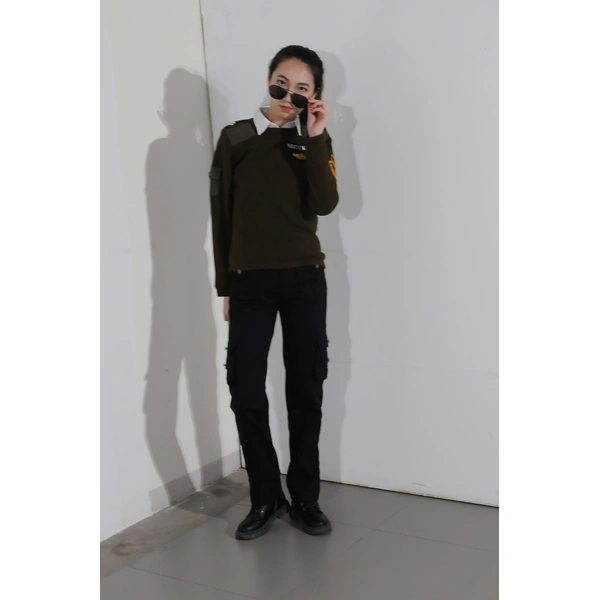 BD-MO-013 Customized Security Sweater Uniform Model Demonstration Real Person Trying On Custom Style