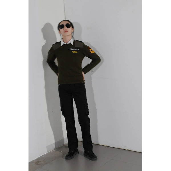 BD-MO-013 Customized Security Sweater Uniform Model Demonstration Real Person Trying On Custom Style