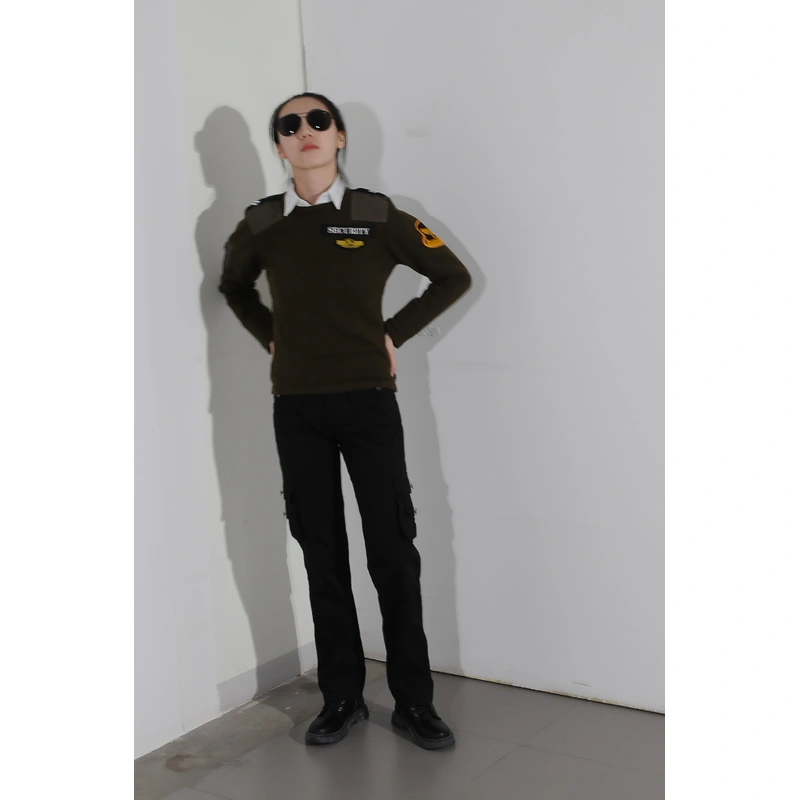 BD-MO-013 Customized Security Sweater Uniform Model Demonstration Real Person Trying On Custom Style