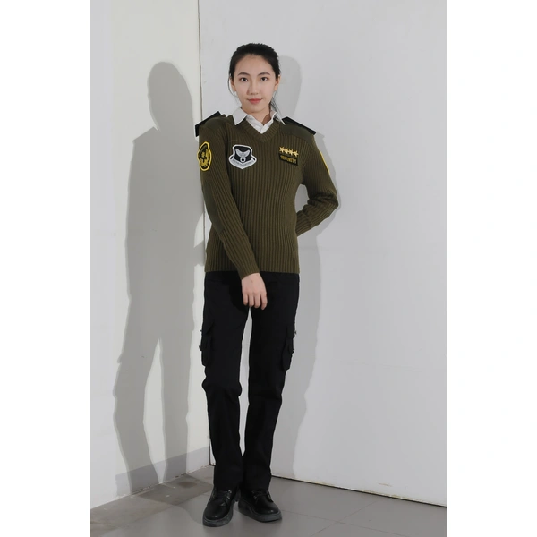 BD-MO-015  Custom-made military green security sweater uniforms, real people try on models show