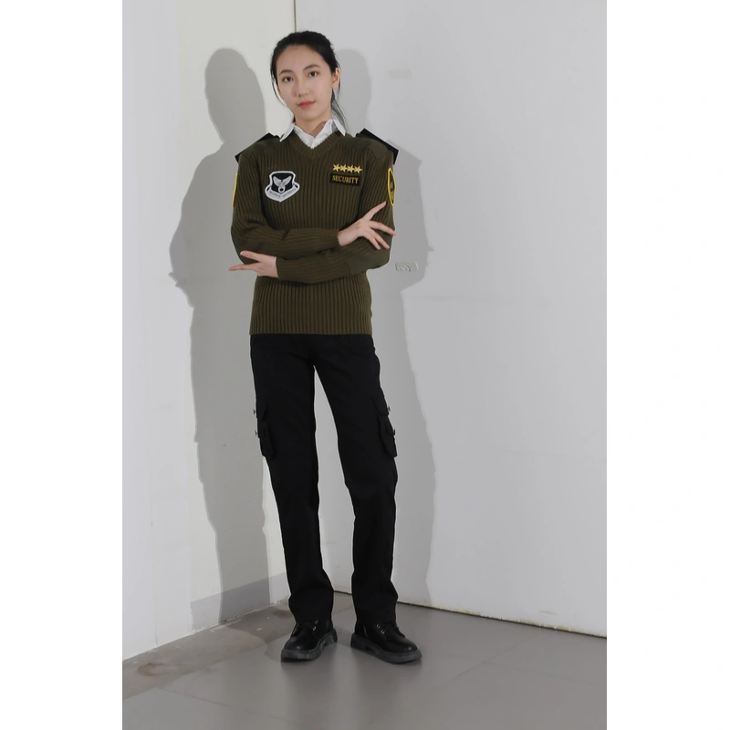 BD-MO-015  Custom-made military green security sweater uniforms, real people try on models show