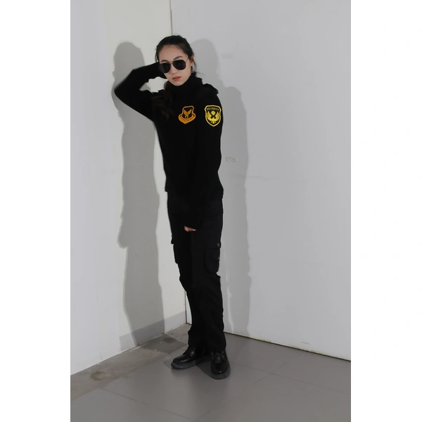 BD-MO-016  Custom-made high-neck security sweater uniforms, real people try on models show 