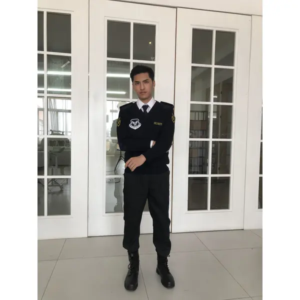 BD-MO-019  Custom-made fashion men's security uniforms, design shoulder straps, badges, real people try on