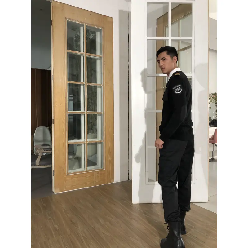 bd-mo-017 定做安防行業製服設計肩帶臂章，左上胸口袋，真人試穿 