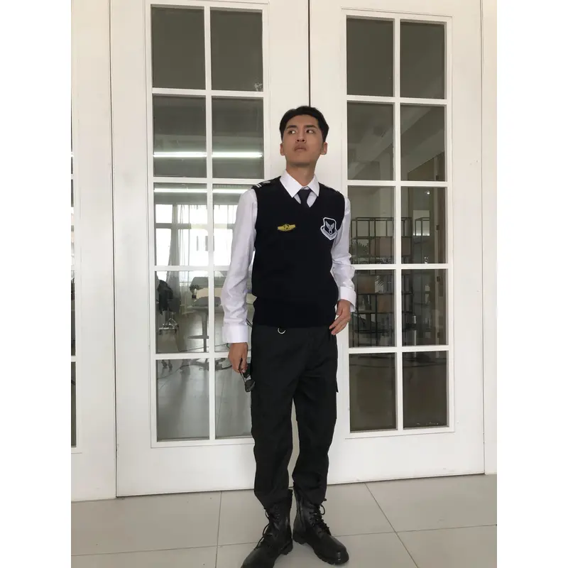 BD-MO-018 Design shoulder straps and epaulettes security sweater uniforms Custom-made men's fashion security sweater uniforms