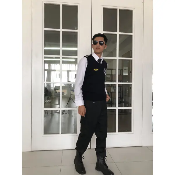 BD-MO-018 Design shoulder straps and epaulettes security sweater uniforms Custom-made men's fashion security sweater uniforms