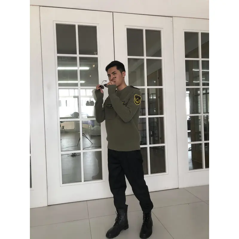 BD-MO-021 Design fashion dark green security sweater, custom-made chest pocket sweater, security sweater design company
