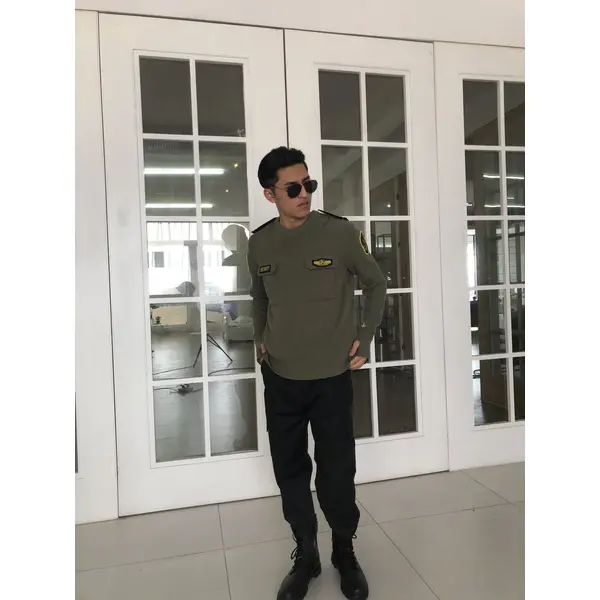 BD-MO-021 Design fashion dark green security sweater, custom-made chest pocket sweater, security sweater design company