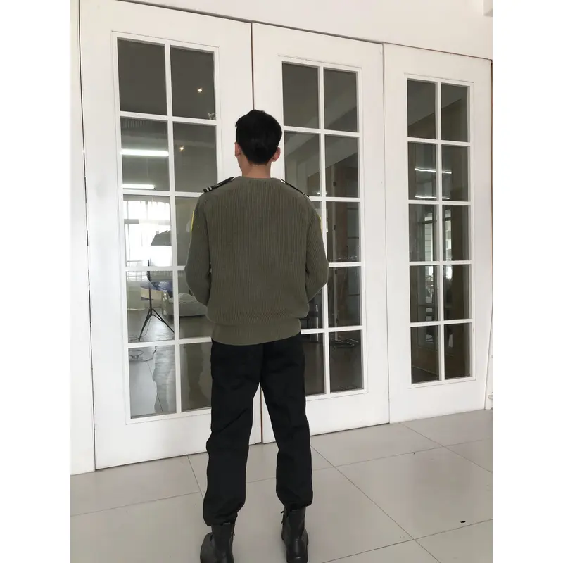 BD-MO-021 Design fashion dark green security sweater, custom-made chest pocket sweater, security sweater design company