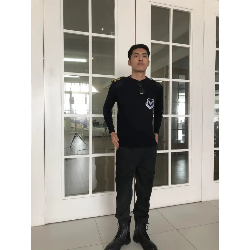 BD-MO-022 Professional ordering security sweater design fashion black round neck sweater sweater manufacturer