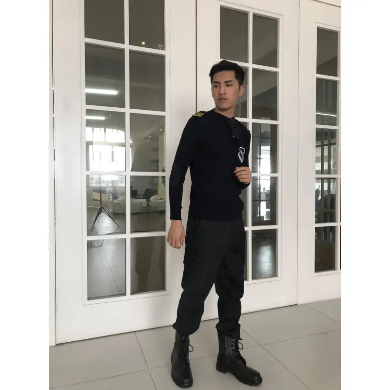 BD-MO-022 Professional ordering security sweater design fashion black round neck sweater sweater manufacturer