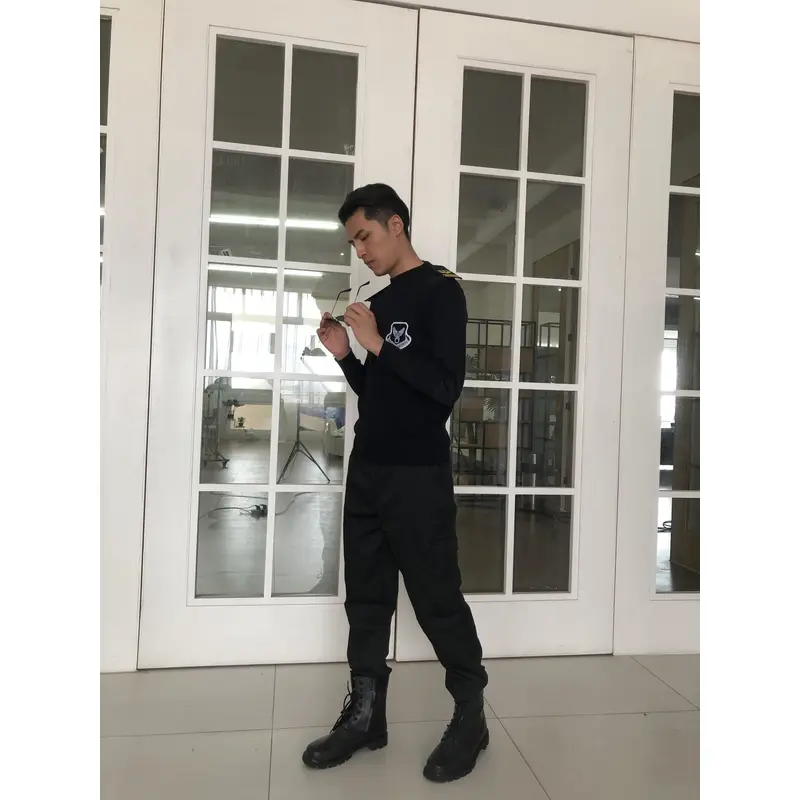 BD-MO-022 Professional ordering security sweater design fashion black round neck sweater sweater manufacturer