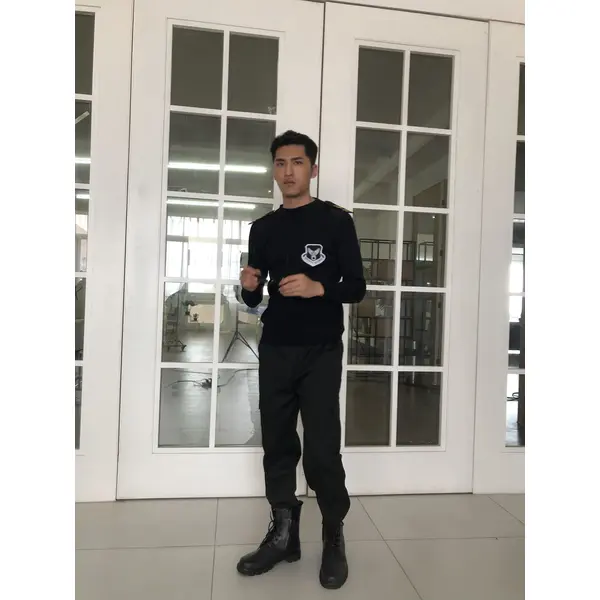 BD-MO-022 Professional ordering security sweater design fashion black round neck sweater sweater manufacturer